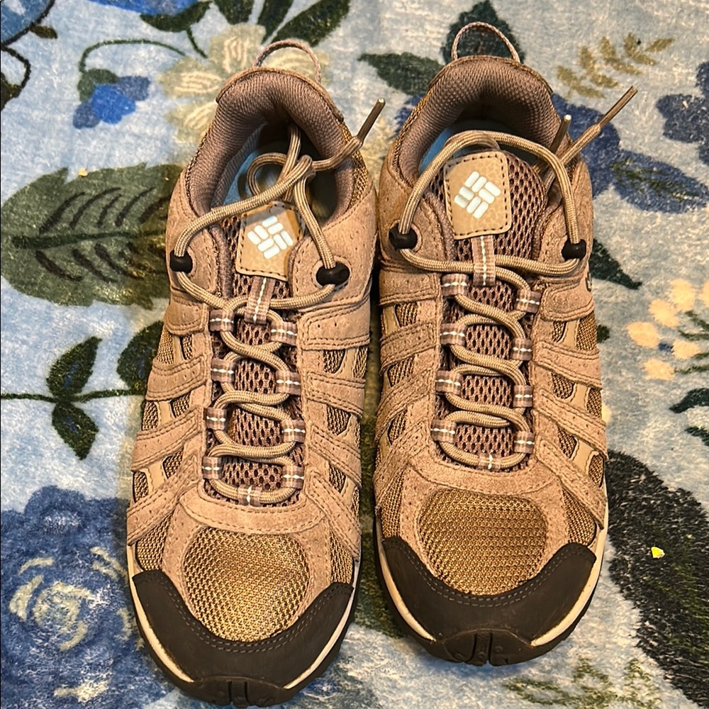 Columbia Beige and Black Athletic Shoes